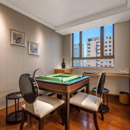 Huana Hotel Minhang Shanghai Bagian luar foto