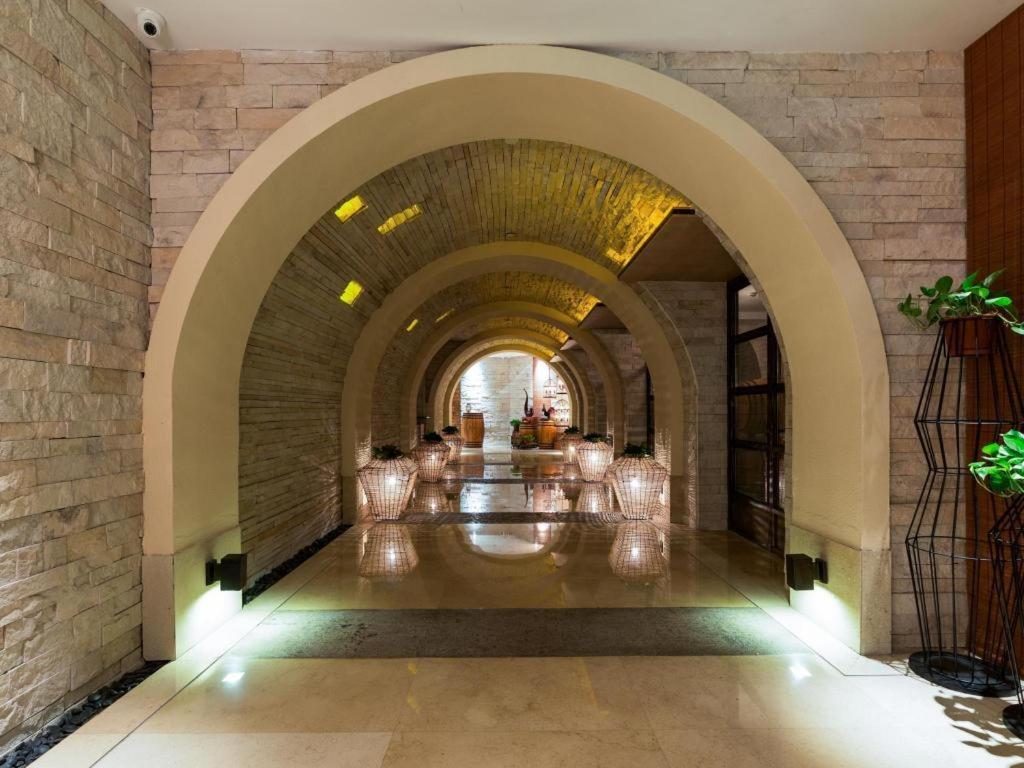 Huana Hotel Minhang Shanghai Bagian luar foto