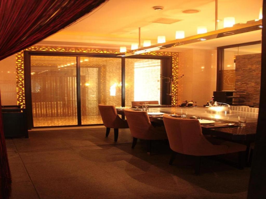 Huana Hotel Minhang Shanghai Bagian luar foto
