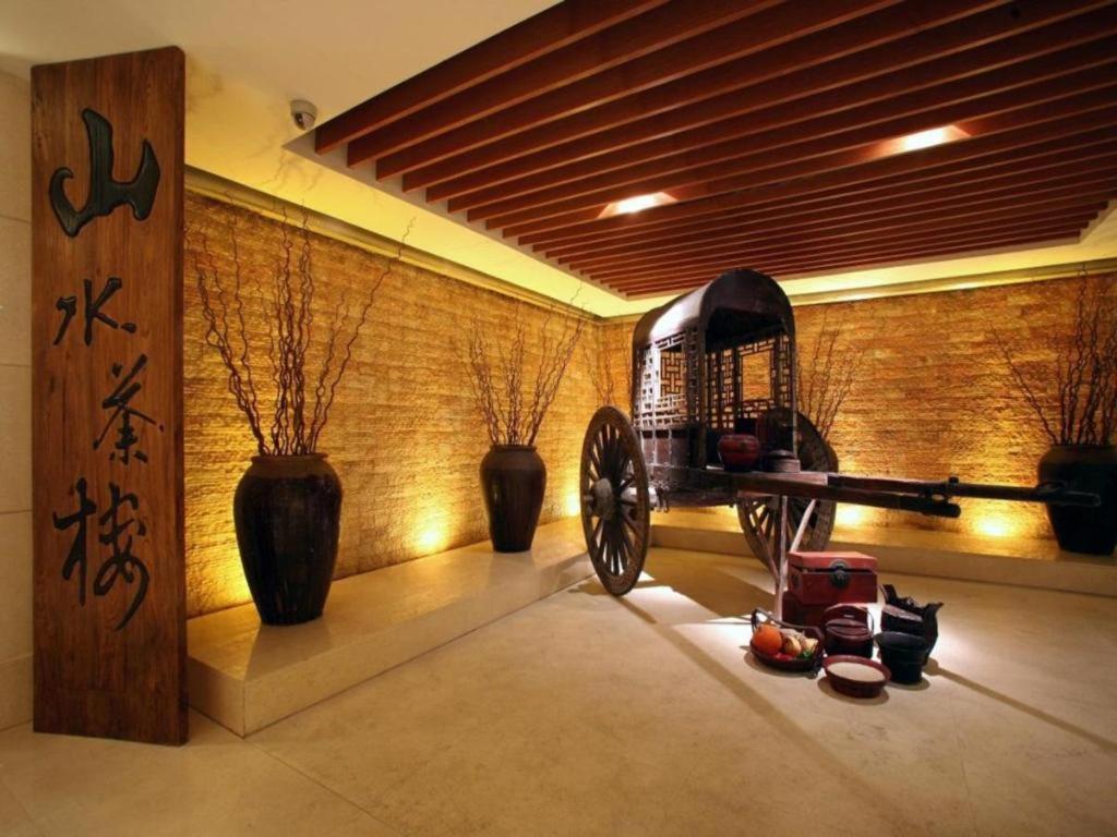 Huana Hotel Minhang Shanghai Bagian luar foto