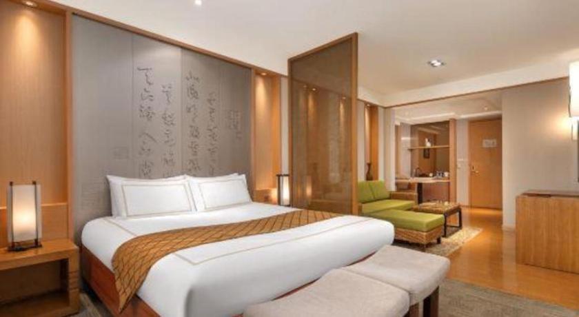 Huana Hotel Minhang Shanghai Bagian luar foto